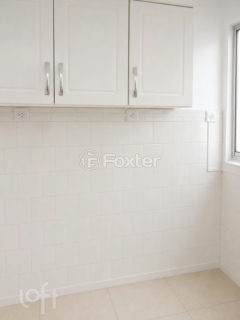 Image 7 - 996774