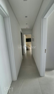 Image 17 - 996841