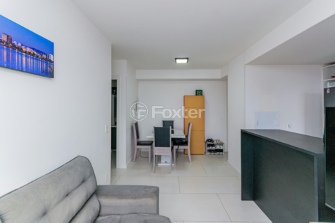 Image 6 - 996851
