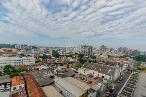 Image 3 - 996851