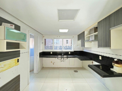 Image 3 - 996985
