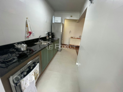 Image 6 - 996992
