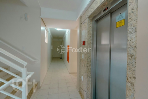 Image 7 - 997098