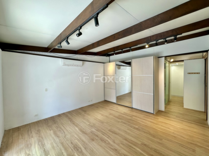 Image 37 - 997185
