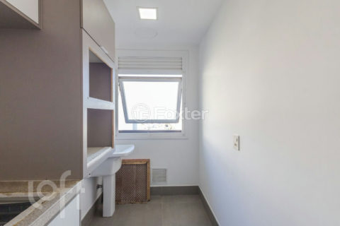 Image 21 - 997347