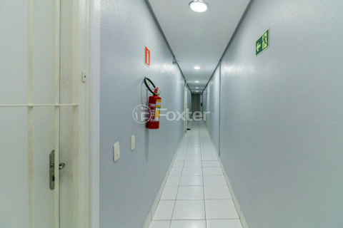 Image 7 - 997401