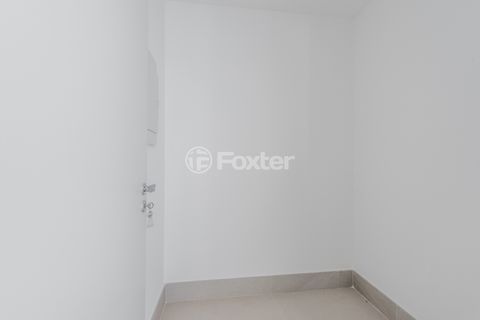 Image 21 - 997479