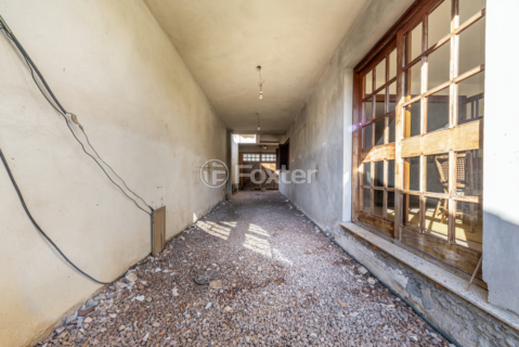 Image 70 - 997548