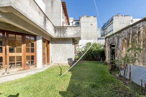 Image 68 - 997548