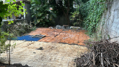 Image 6 - 997607
