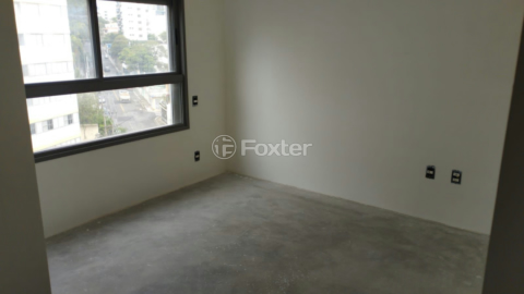 Image 7 - 997668