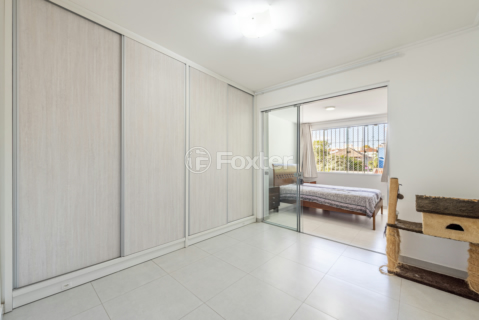 Image 30 - 997706