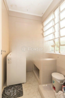 Image 33 - 997725