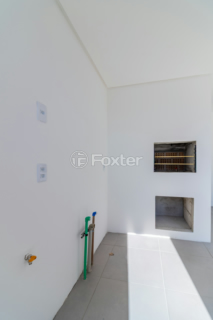 Image 8 - 997821