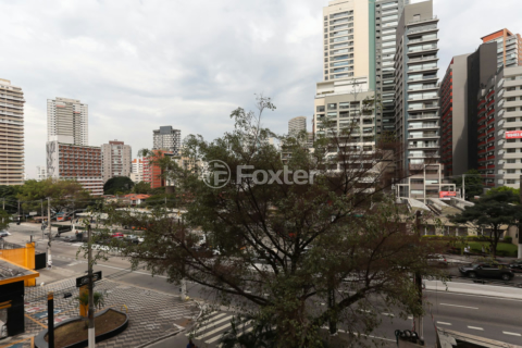 Image 6 - 997825