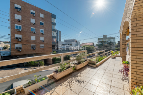Image 32 - 997832