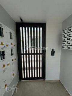 Image 6 - 997875