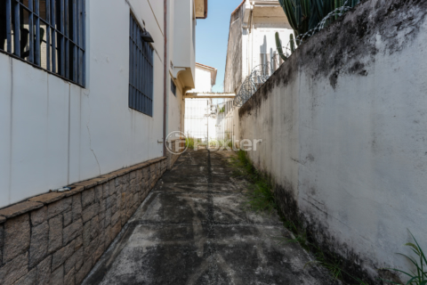 Image 44 - 997939