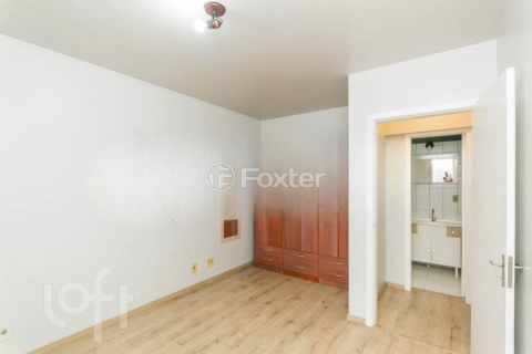 Image 7 - 997978