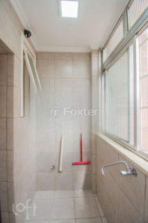 Image 7 - 997998