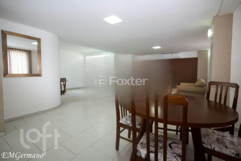 Image 11 - 998004