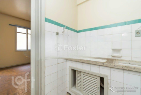 Image 3 - 998043
