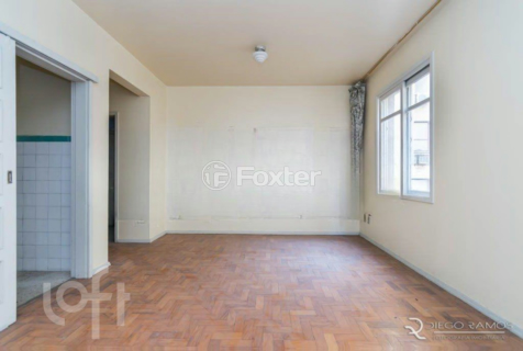 Image 7 - 998043
