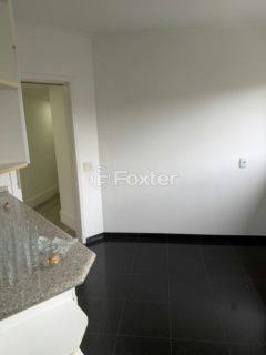 Image 19 - 998192