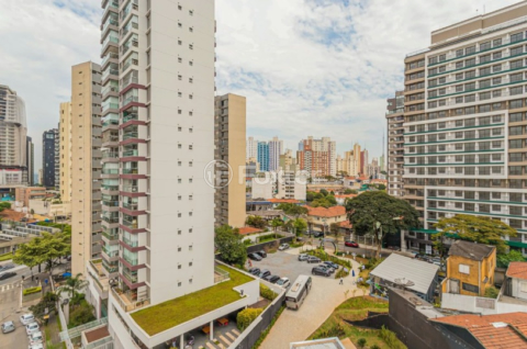 Image 8 - 998270