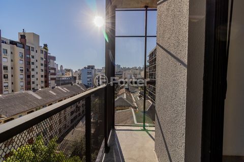 Image 2 - 998272