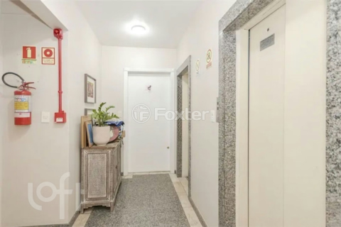 Image 37 - 998278