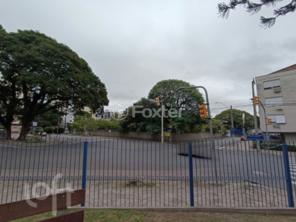 Image 29 - 998305