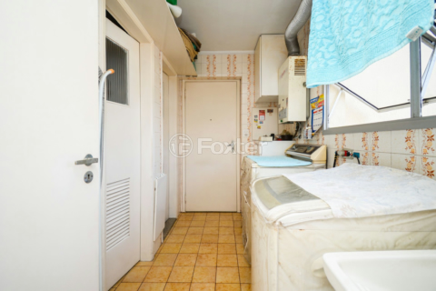 Image 30 - 998343