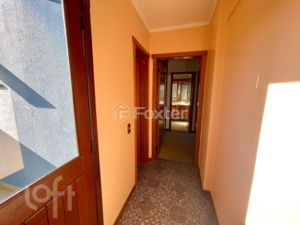 Image 35 - 998352