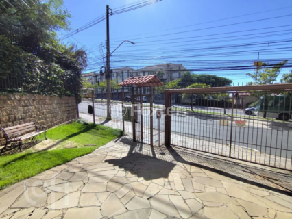 Image 19 - 998389