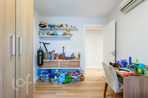 Image 21 - 998422