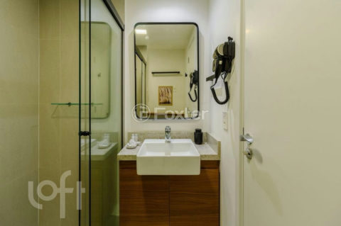 Image 12 - 998474