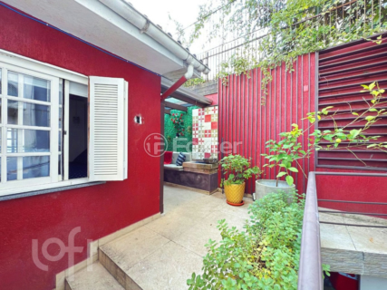 Image 35 - 998542