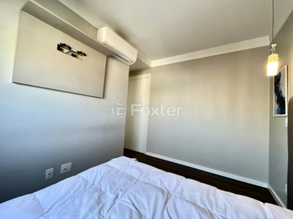 Image 52 - 998567