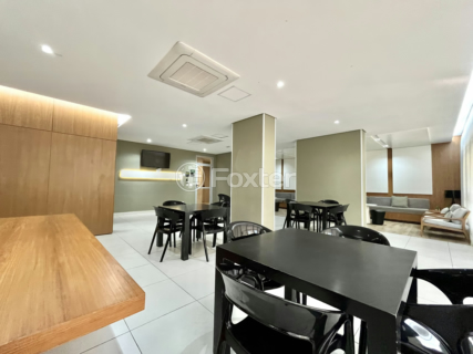 Image 21 - 998567