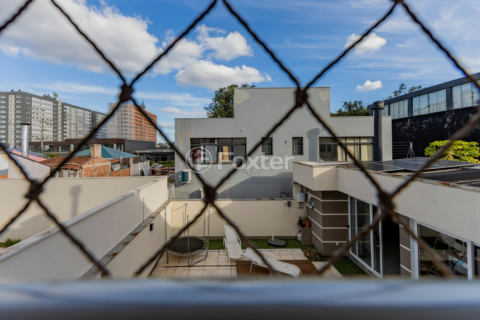 Image 31 - 998590