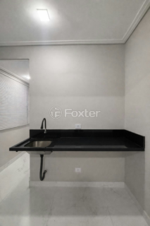 Image 7 - 998600
