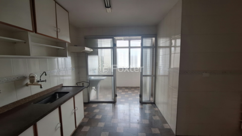 Image 7 - 998628