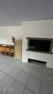 Image 6 - 998682