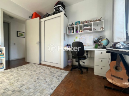 Image 21 - 998773
