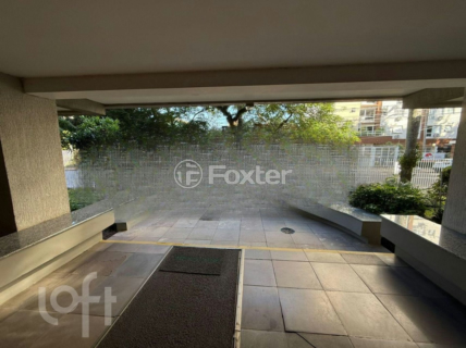 Image 17 - 998858