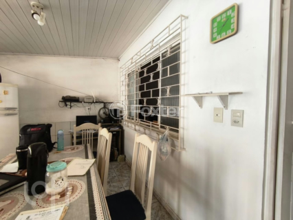 Image 7 - 998979