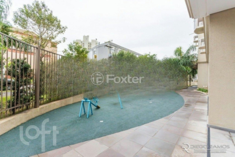 Image 33 - 998991