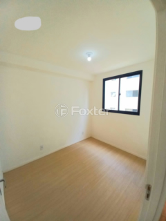 Image 7 - 999075