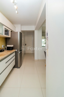 Image 7 - 999154
